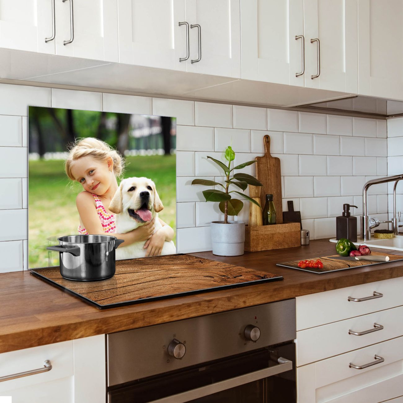 banjado Küchenrückwand Glas  selbstklebend ohne Bohren, Herd Spritzschutz Wand aus Echtglas ESG, magnetisch mit Motiv Eigenes Bild