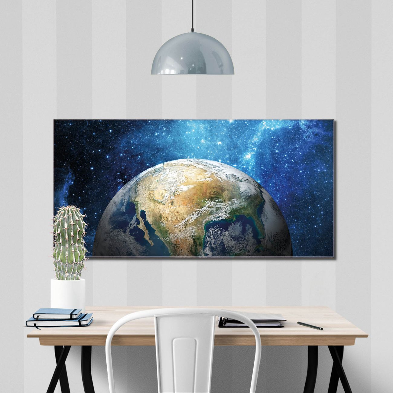 banjado Echtglas Wandbild 110 x 55 cm Erdkugel im Querformat rahmenlose & individuelle Aufhängung, hochwertig & farbbrilliant, 4mm starkes ESG