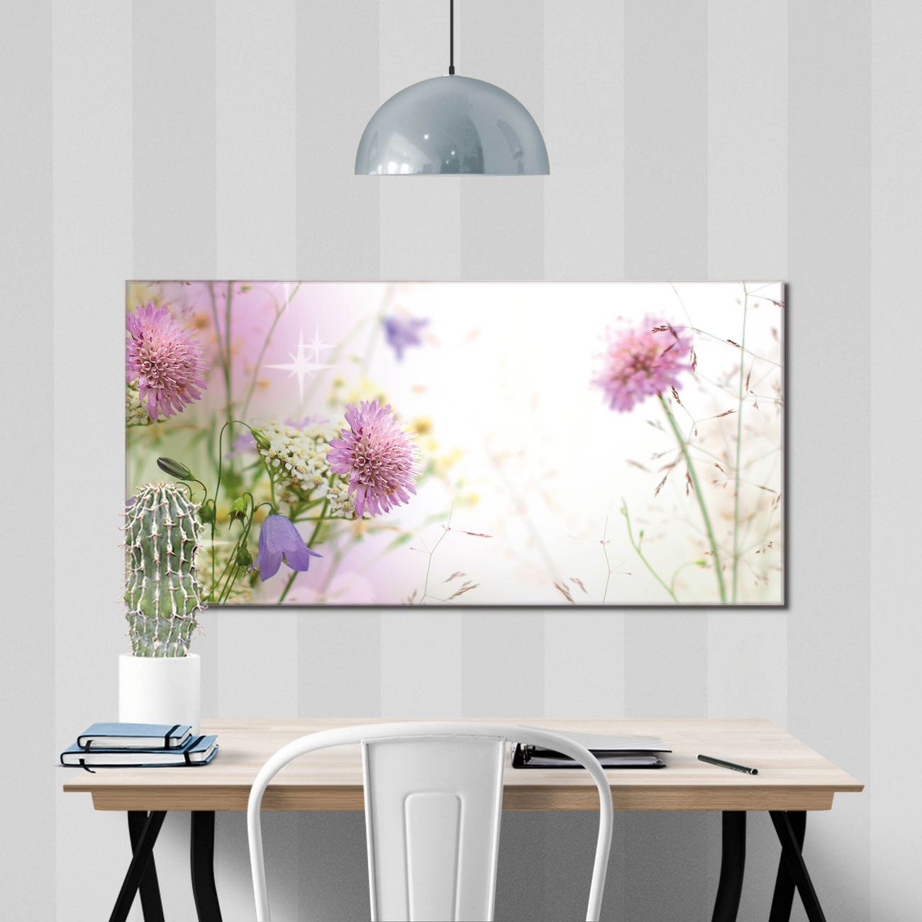 banjado Echtglas Wandbild 110 x 55 cm Wiese Blumen im Querformat rahmenlose & individuelle Aufhängung, hochwertig & farbbrilliant, 4mm starkes ESG