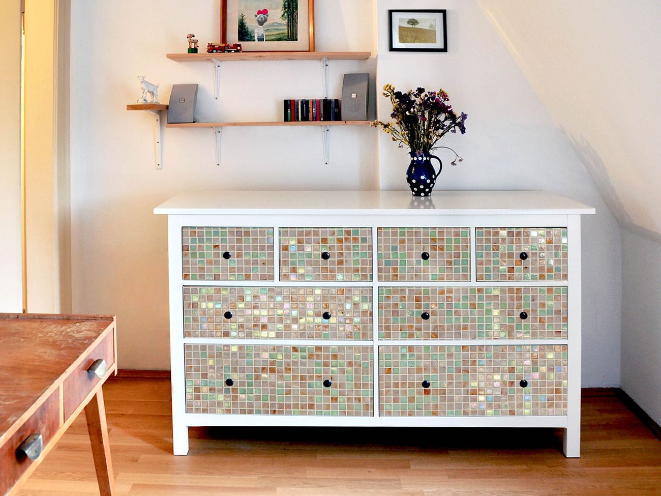 banjado Möbelsticker für IKEA HEMNES mit Motiv Grüne Fliesen selbstklebend Kommode 8 Schubladen Möbel-Tattoo Sticker Klebefolie Schrankfolien Dekorfolie