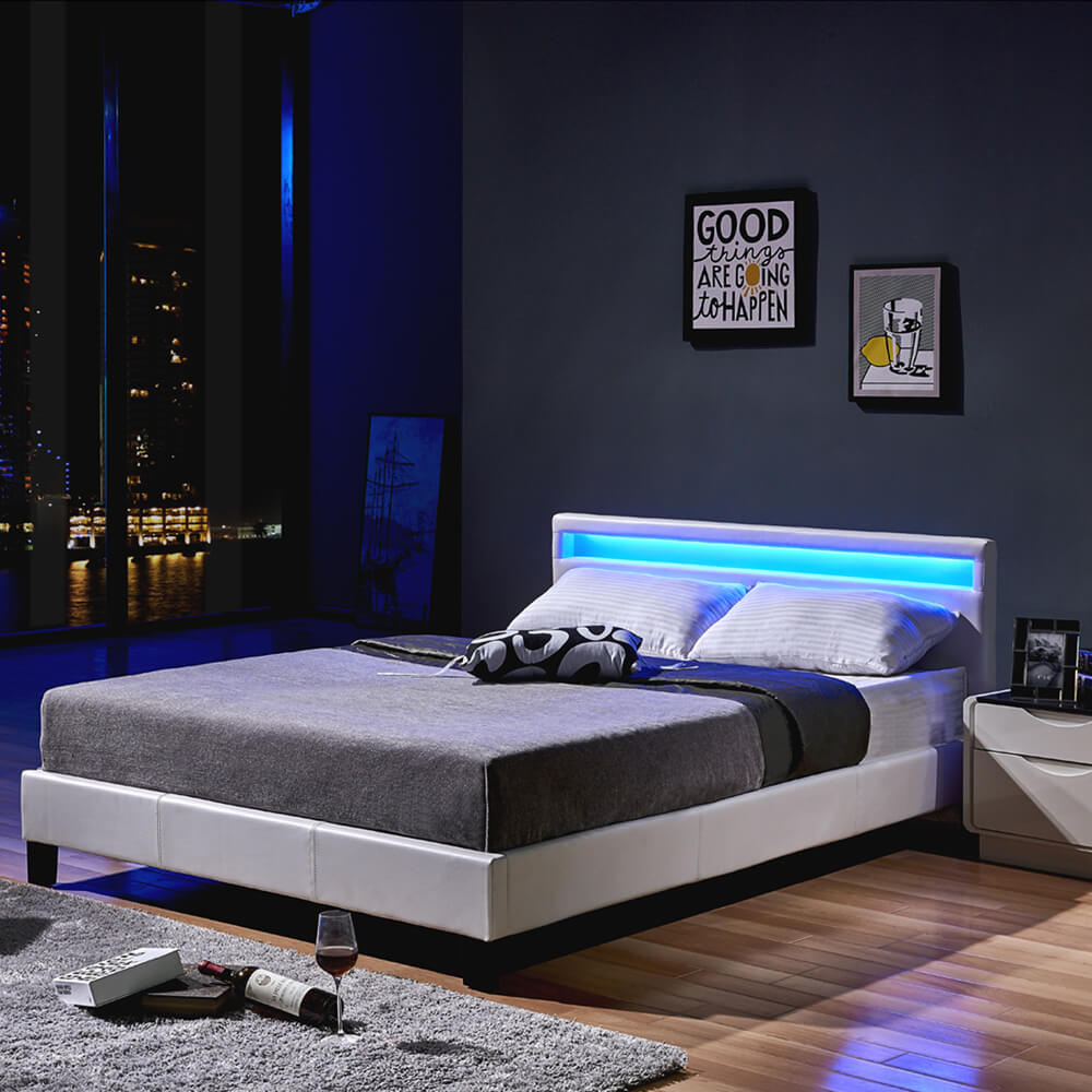 Home Deluxe LED Bett ASTRO mit Matratze - Farbe: weiß, Größe: 140 x 200 cm, Ausführung: mit Matratze