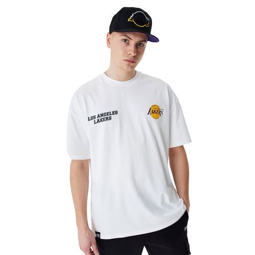 New Era Team NBA Graphic Oversized Tee | Shirts für Herren | Weiß