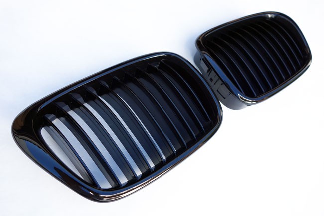 PREMIUM Kühlergrill Sportgrill Gitter Front Schwarz GLANZ für BMW E39