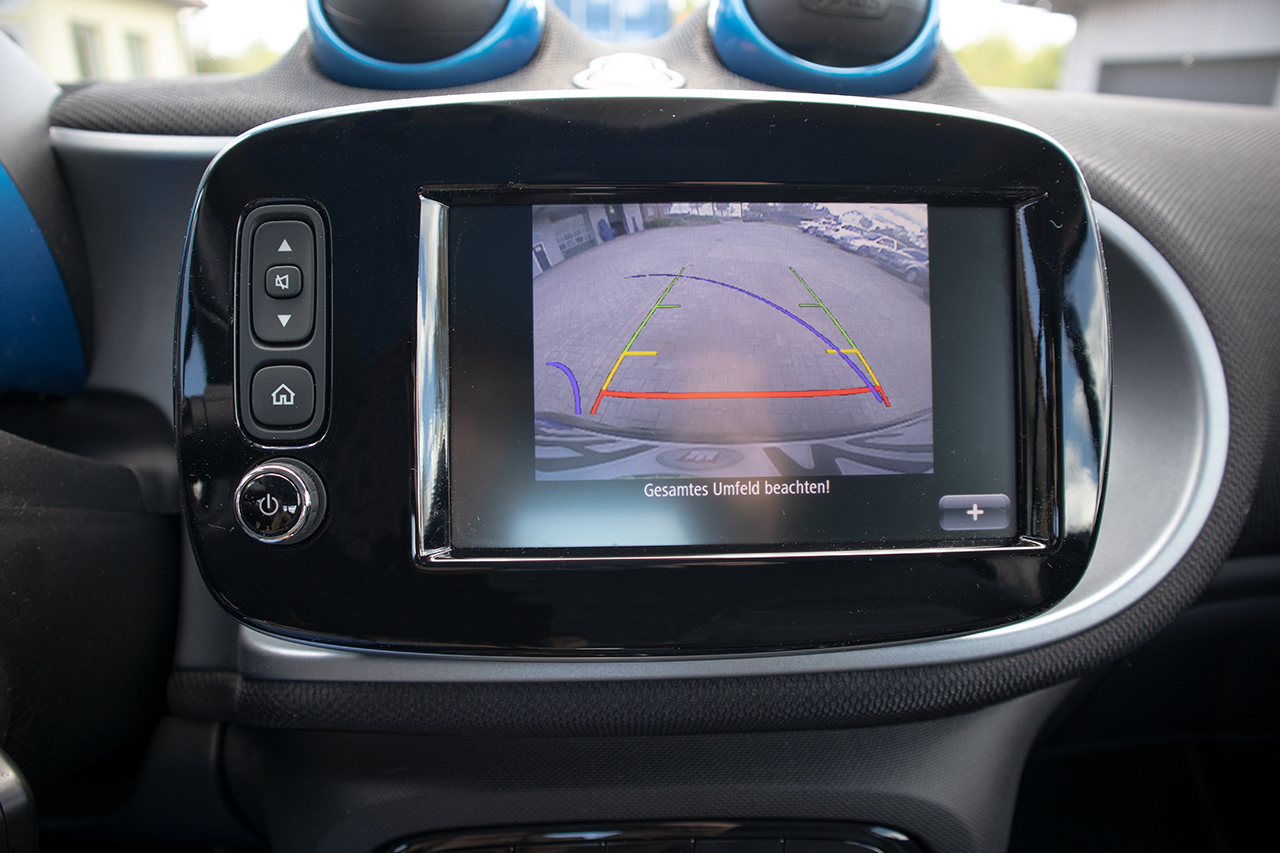 Original Kufatec Komplett- Set Nachrüstung Rückfahrkamera + Kabelbaum für Smart Fortwo 453