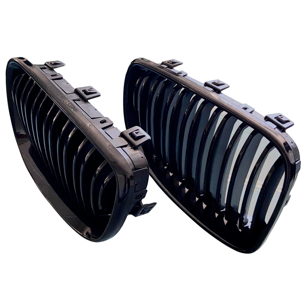 Kühlergrill Sportgrill mit DOPPELRIPPE in Schwarz Glanz Sport Ausführung für BMW 1er E87 ab 2007-2011