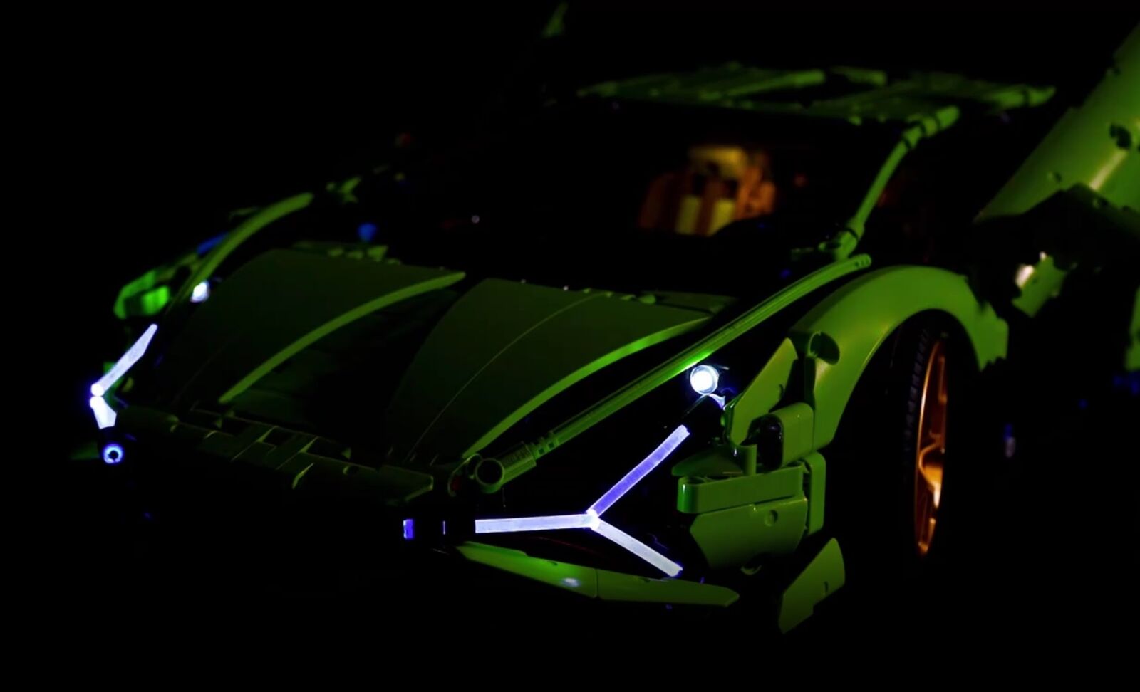 LED-Beleuchtungsset Licht-Set / Akku-Box / passend für Lego Lamborghini SIAN 42115 FKP 37