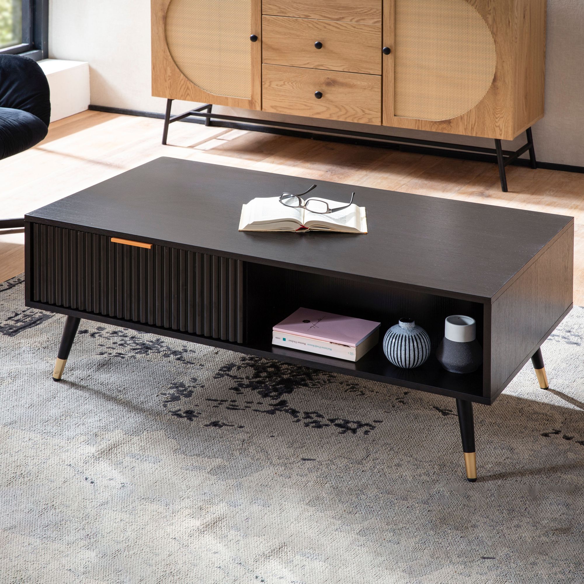 FineBuy Couchtisch 110x60x43 cm Schwarz mit Eiche-Dekor Wohnzimmertisch, Sofatisch Rechteckig mit Stauraum, Kaffeetisch mit Schubladen, Tisch Wohnzimmer mit Metallbeine