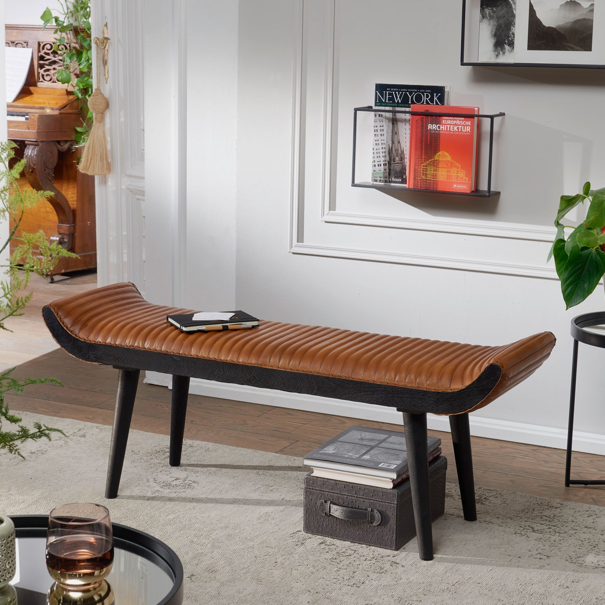 FineBuy gepolsterte Sitzbank 125 cm Massivholz Echtleder Braun - Retro Polsterbank für Garderobe Schlafzimmer & Wohnzimmer - Garderobenbank Eingangsbereich