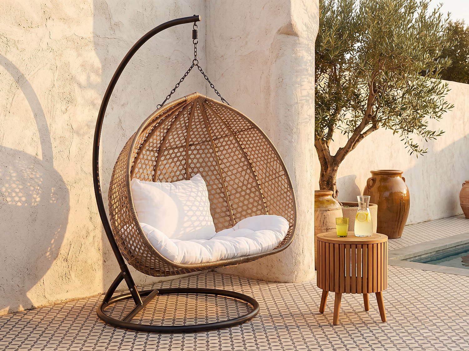 Hängesessel 2-Sitzer Polyrattan - Beige mit weißem Kissen - VAHINA von MYLIA