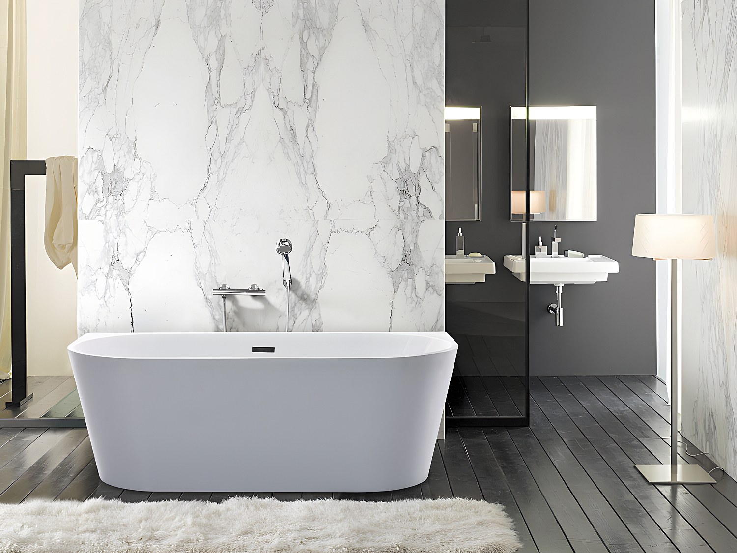 Halb freistehende Badewanne 170 x 75 x 58 cm Acryl Weiß 245 L DIVINA