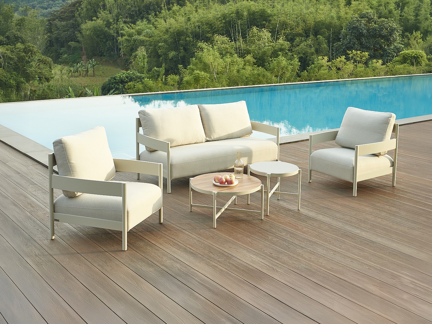 Garten-Sitzgruppe: Sofa 2-Sitzer, 2 Sessel & 2 Tische - Aluminium - Beige - LOMAM von MYLIA
