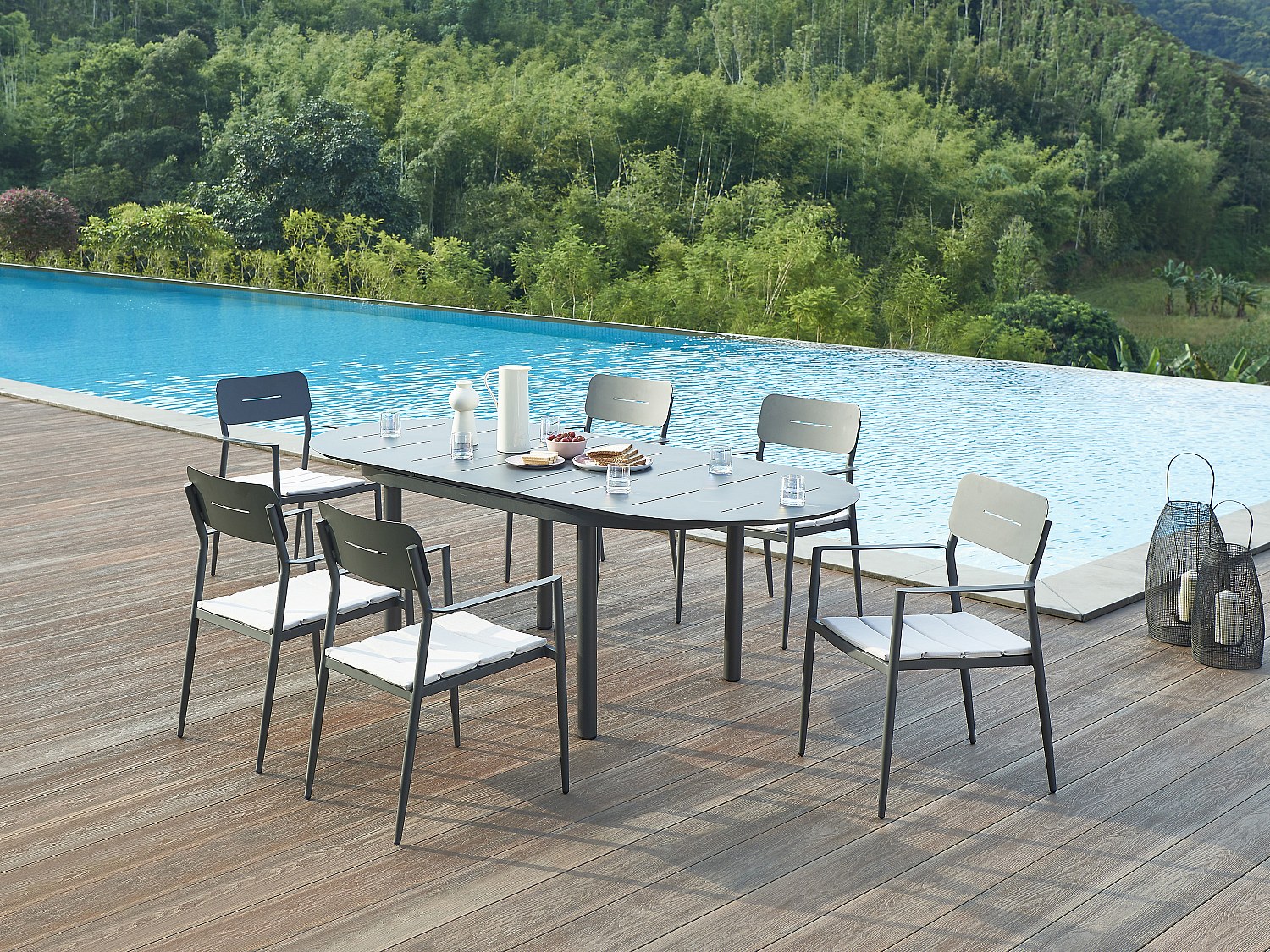 Garten-Essgruppe: Tisch ausziehbar 170/240 cm + 6 stapelbare Sessel - Aluminium - Anthrazit - LOTTYS von MYLIA