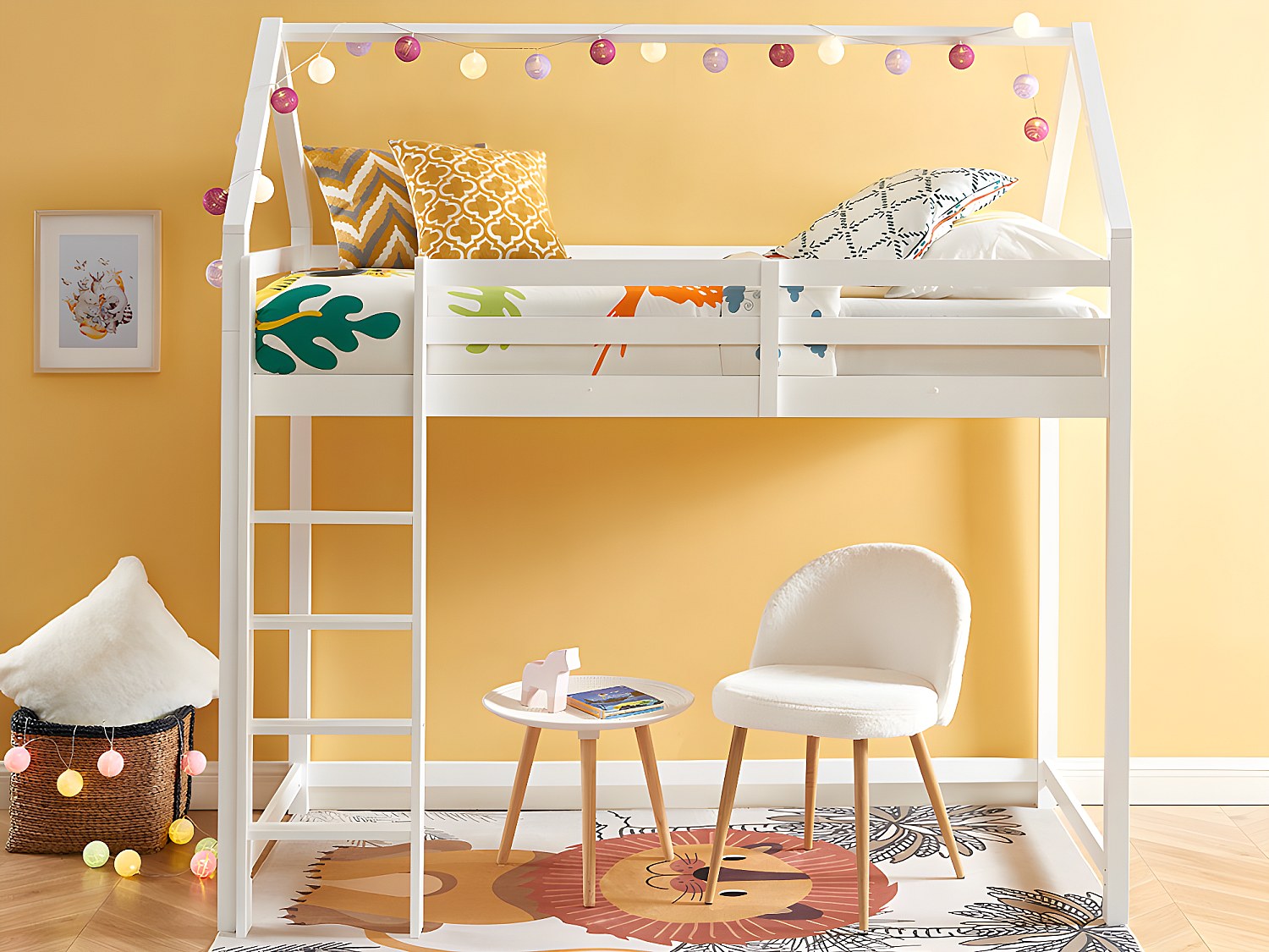 Hochbett Hausbett mit Matratze - Kiefernholz - 90 x 190 cm - Weiß - TARZIA