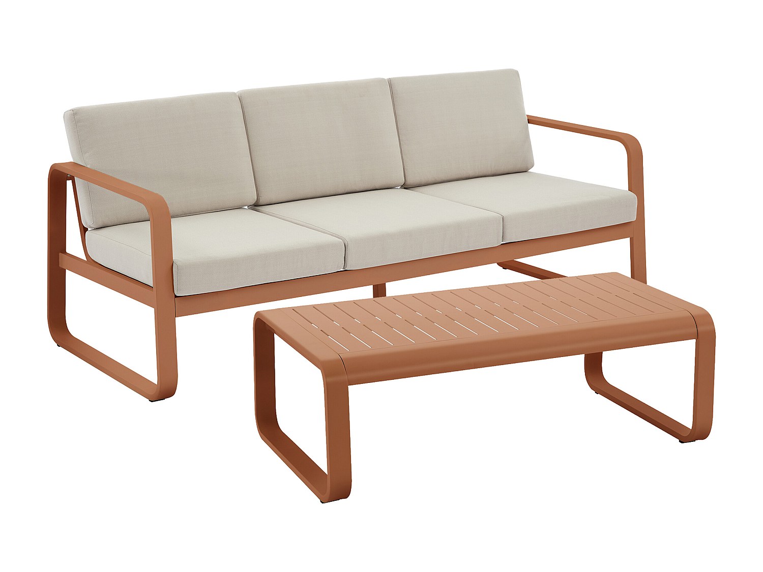 Gartenlounge aus Aluminium: 1 Dreisitzer-Sofa und 1 Couchtisch – Kupferfarben mit beigen Kissen – LOMIA von MYLIA