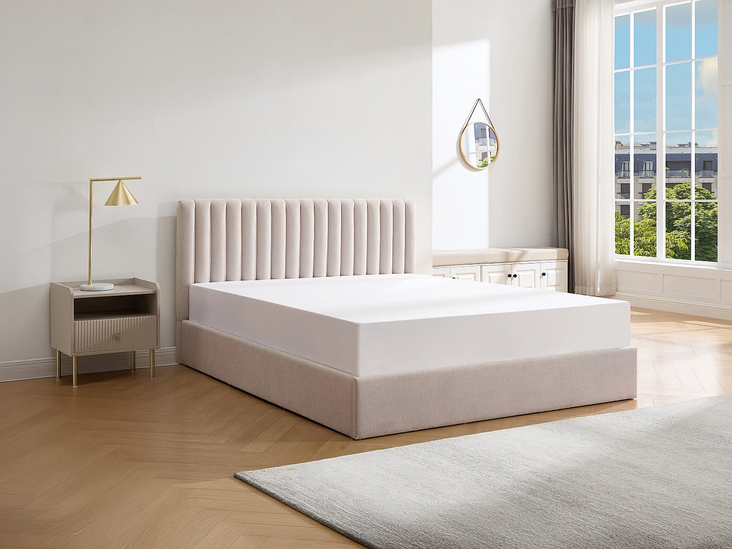 Bett mit Bettkasten 140 x 200 cm – Stoff – Beige + Matratze – SARANELI