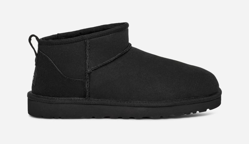 UGG® Classic Ultra Mini Boot für Herren | UGG® EU in Black, Größe 40, Schaffell