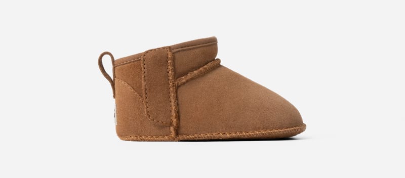 UGG® Classic Ultra Mini Bootie für Kinder in Brown, Größe 16, Wildleder