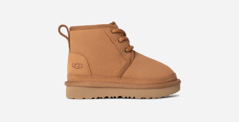 UGG® Neumel II Boot für Kinder | UGG® EU in Brown, Größe 27.5, Veloursleder