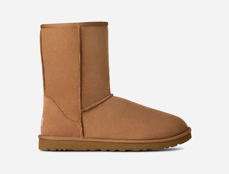 UGG® Classic Short für Herren | Warme Lammfell-Boots auf in Brown, Größe 40, Twinface
