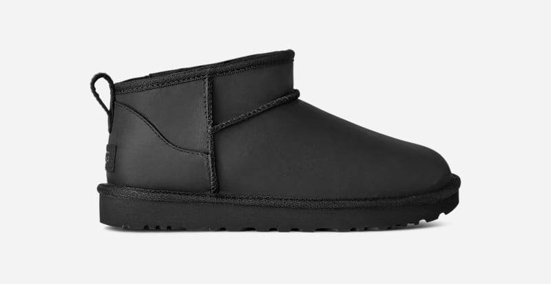UGG® Classic Ultra Mini Boot aus Leder für Damen in Black, Größe 36