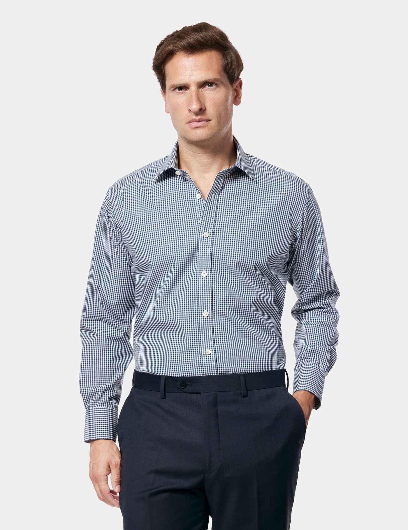 Hawes & Curtis Slim Fit Marineblau & Weißes Vichy Karo Bügelfreies Businesshemd Size: 45,5cm Kragen, 97cm Ärmel