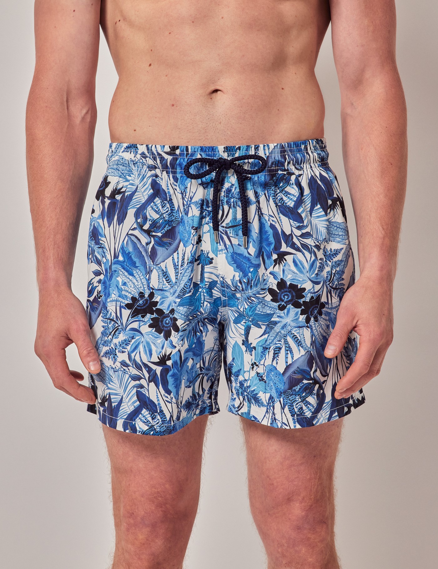 Hawes & Curtis Badehose | Blau Weiß Blumenmuster Size: Small