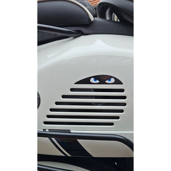 Aufkleber mit Motiv Augen für Vespa GTS