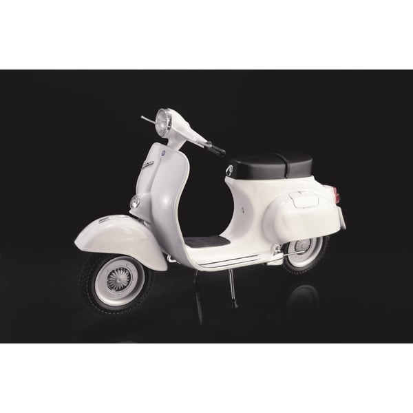 Modell ITALERI mit Motiv Vespa 125 Primavera Motorroller weiß 