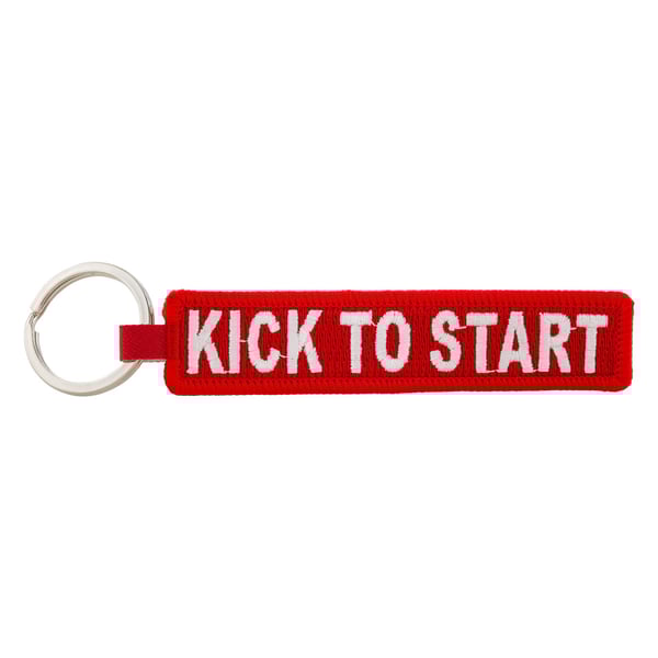 Schlüsselanhänger mit Motiv 'KICK TO START' 