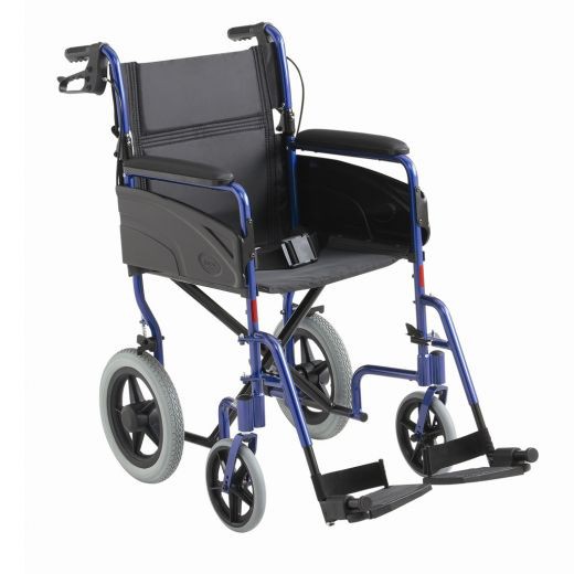 Invacare Alu Lite Reise-Rollstuhl, Basis-Transitrollstuhl aus Aluminium, Bremse für Begleitperson, faltbarer Rücken, schwenkbare Fußstützen, faltbarer Kreuzrahmen, Beckengurt, bis 100kg (#2813)