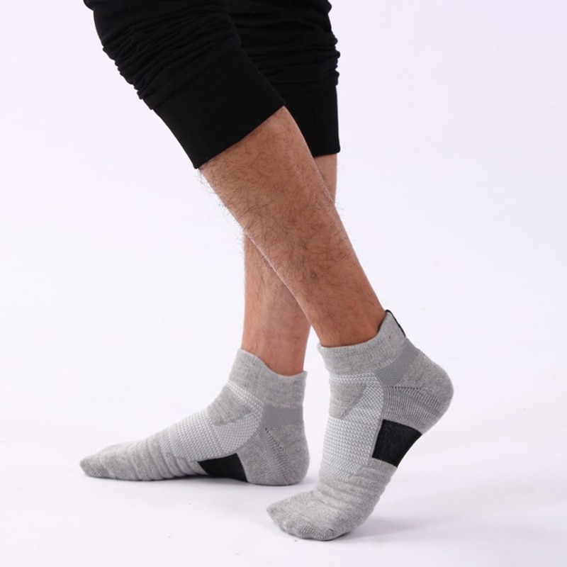 1 paar Männer Boutique draussen Sport Lauf Socken Schweiß-saugfähig Nicht-Unterhose Handtuch Unterseite Socken männer Radfahren Basketball Socken