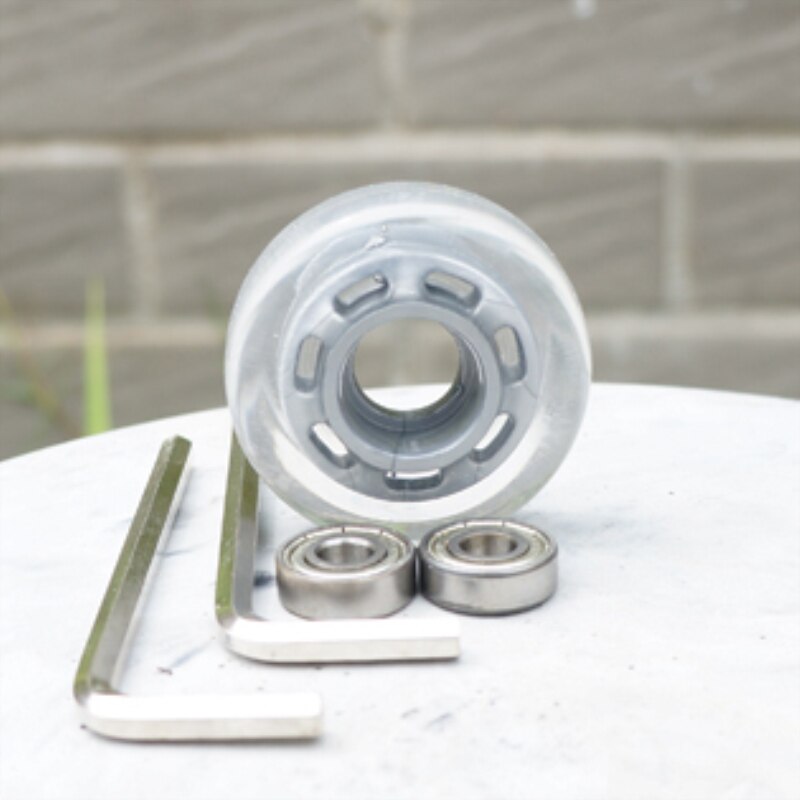 gehen + Rollschuhe Verformung schuhe spezielle rollschuhe 4 räder