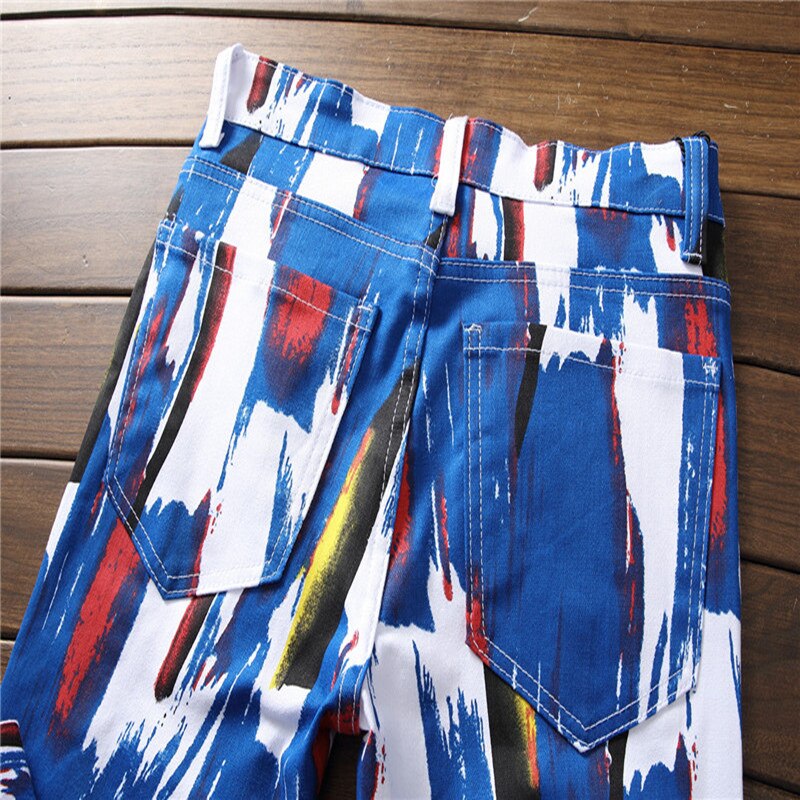 Streetwear Männer Jeans schlank passen Blau Farbe Gedruckt Jeans Männer lässig Hosen Punk Stil Bleistift Hosen Hüfte hüpfen Jeans homme