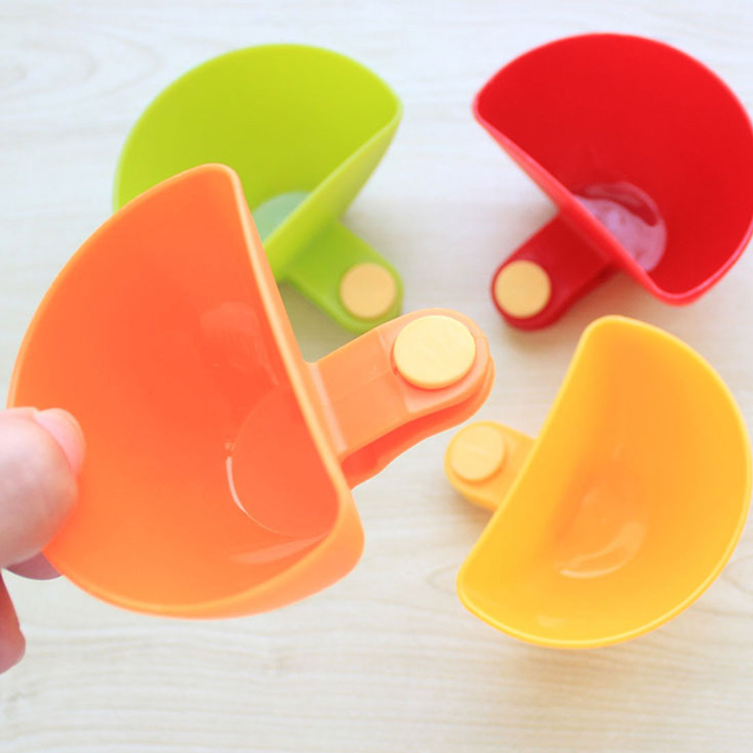 4 farben 1 stücke tauchen Untertassen sortiert Salat Soße Ketchup tauchen Clip Tasse Schüssel für Tomaten Salz Essig Zucker Geschmack spleißen