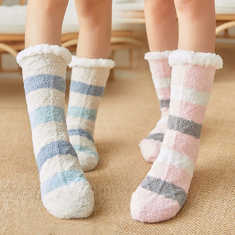 Winter Warme Polyester Hause Socken Damen Weiche Thermische Boden Frottee Socken Nicht-Unterhose Druck Streifen Frauen Süße Hausschuhe Socken