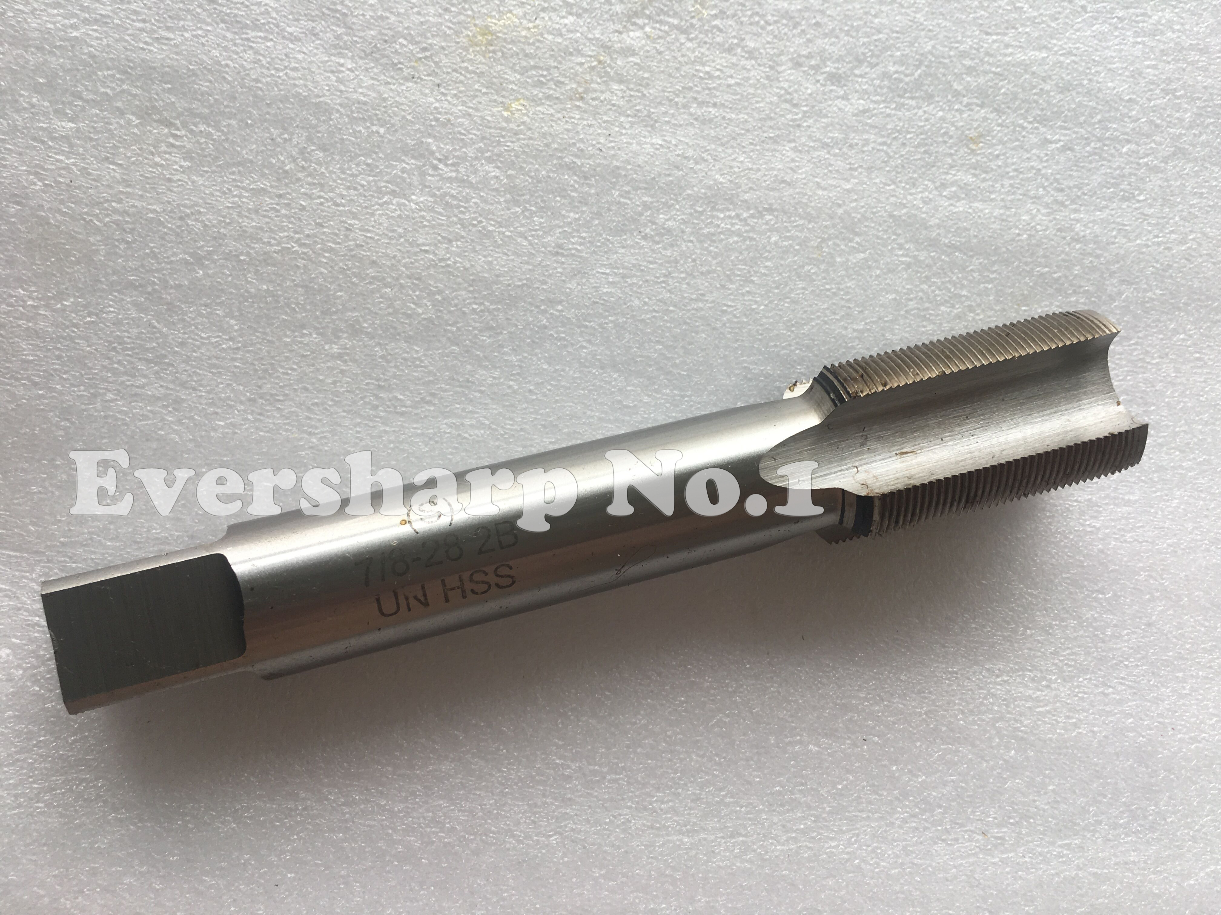 HSS Rechte Hand Maschine klopfen 7/8-28 TPI Maschine metrisch Rechte Hand Tippen 7/8-28 TPI klopfen