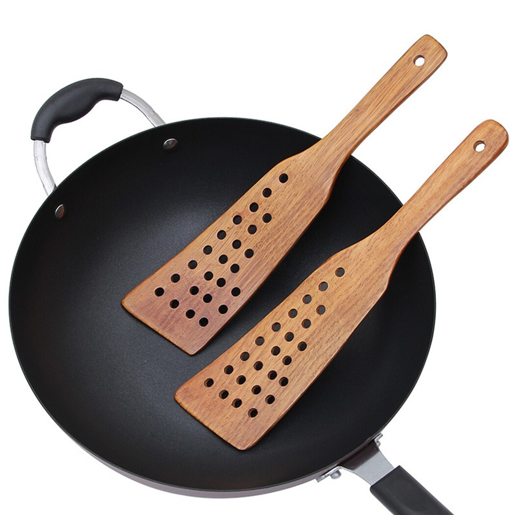 1 Stck Küche Kochen Spachtel 24 Löcher Holz Nicht-Stock Spurtle Kochen Dreher Küche gebraten Eier Steak Werkzeug Zubehör liefert