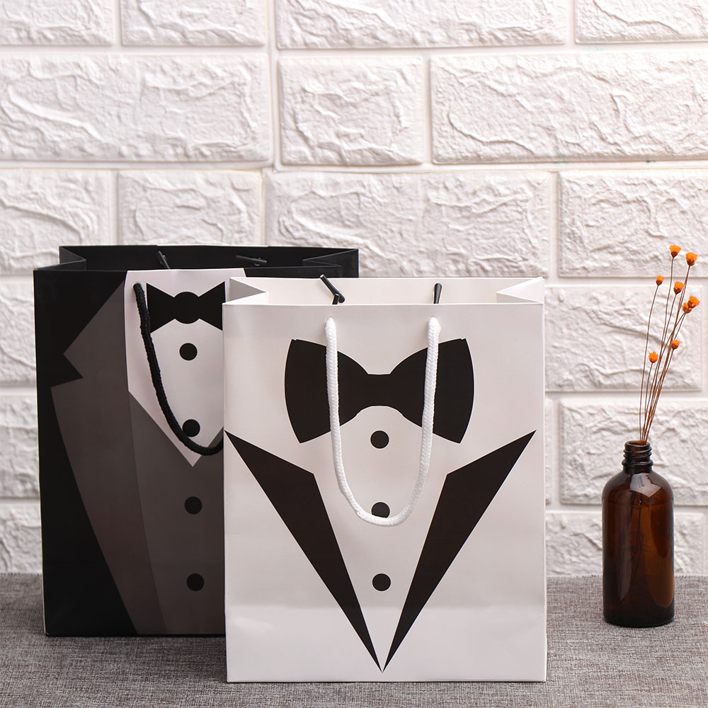 1 stücke Papier Rauchen Groomsmen Danke Taschen Schwarz Weiß Hochzeit Braut Party Bevorzugung Brautjungfer Groomsmen Taschen