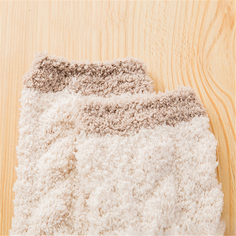 Korallen Vlies Nette Socken Hause Hausschuhe Nahtlose Frottee Schlafen Socken warm Und Atmungsaktiv Stiefel Socken Frauen