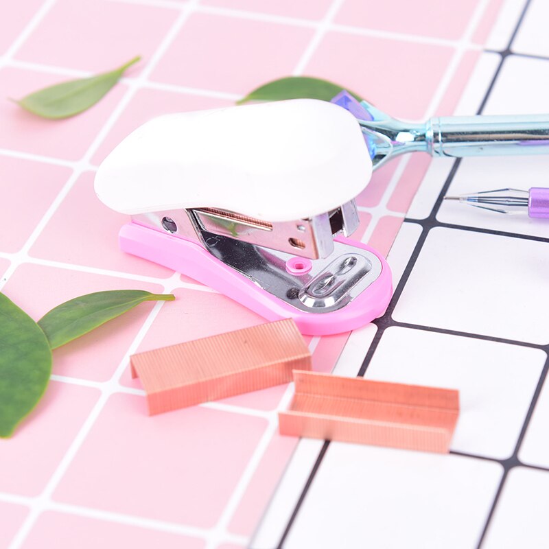 1000 teile/los Heftklammern Größe 12# Heftklammern Kasten 24/6 Metall Hefter Für Hefter Büro Hause Schule Stationäbetreffend Versorgung Rose Gold