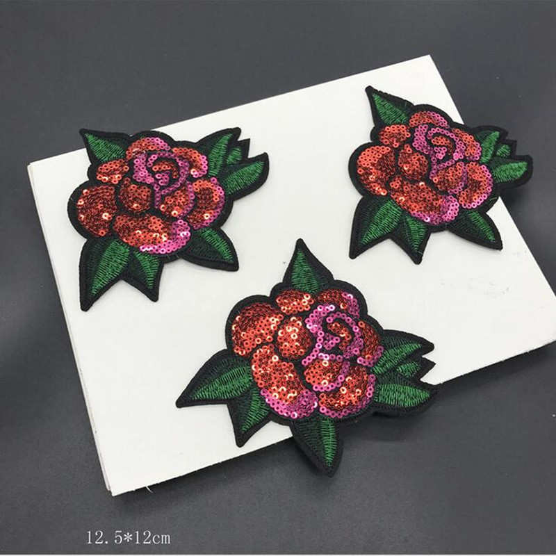 3 teile/los rot Rose 3D NäHenne Auf Pailletten Blumen Patch Kleidung DIY Eisen Auf Flecken für Kleidung T-Shirt Kleid