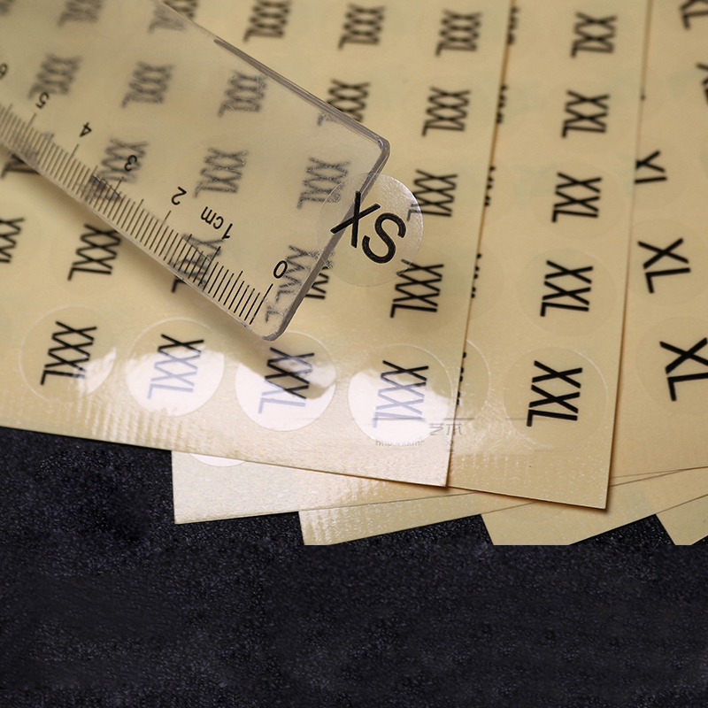 300 stücke transparent größe aufkleber PVC kleidung größe etikett Kleidung Schild zubehör Runde XS-3XL Code