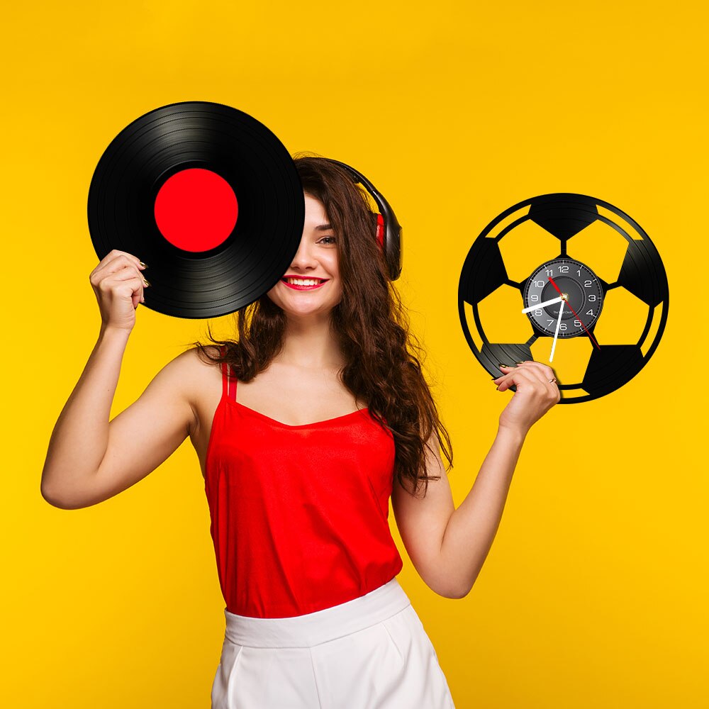 FußBall Ball Zauberstab Kunst Wohnkultur Wanduhr FußBall Schwarz &Ampere; Weiß klassisch Ball Jahrgang Schallplatte Wanduhr FußBall liebhaber