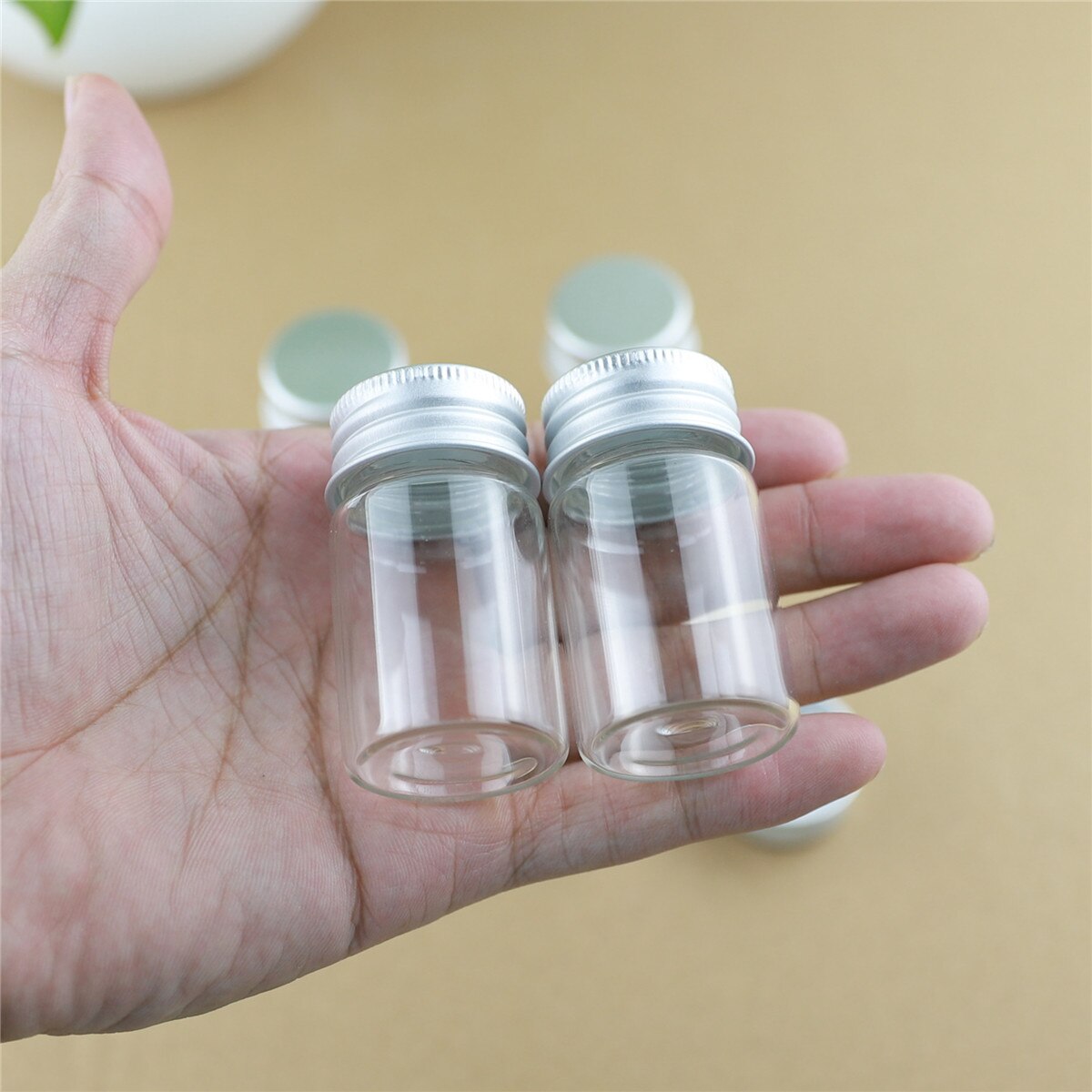 24 Teile/los 30*50mm 20ml Nette Kleine Glas Flaschen Aluminium Kappen Glas sehr klein Gläser Fläschchen transparent Glas Container Parfüm Flaschen
