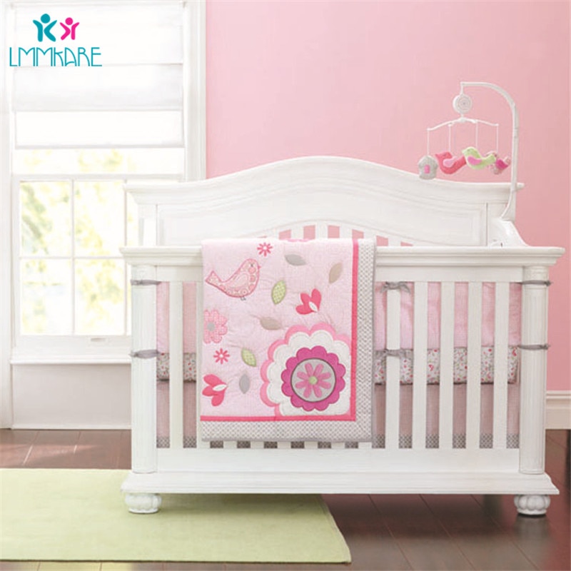 Rosa Baby Bett Stoßfänger Baumwolle Karikatur Blume Vogel Stickerei Baby Bettwäsche einstellen Weiche Bequeme Baby Mädchen Bettlaken Decke Bedskirt