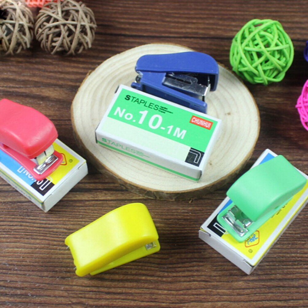 Mini Corchetera Bindemittel Bahnhofäbetreffend mit 50 stücke Heftklammern Kunststoff Mini Hefter einstellen Kawaii Hefter