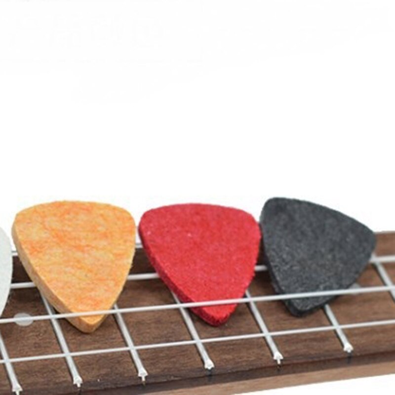 Ukulele Zubehör Bausatz mit Ukulele gefühlt wählt Zelluloid wählt Leder wählt Halfter Bunten Saiten und Weiß Nylon Saiten