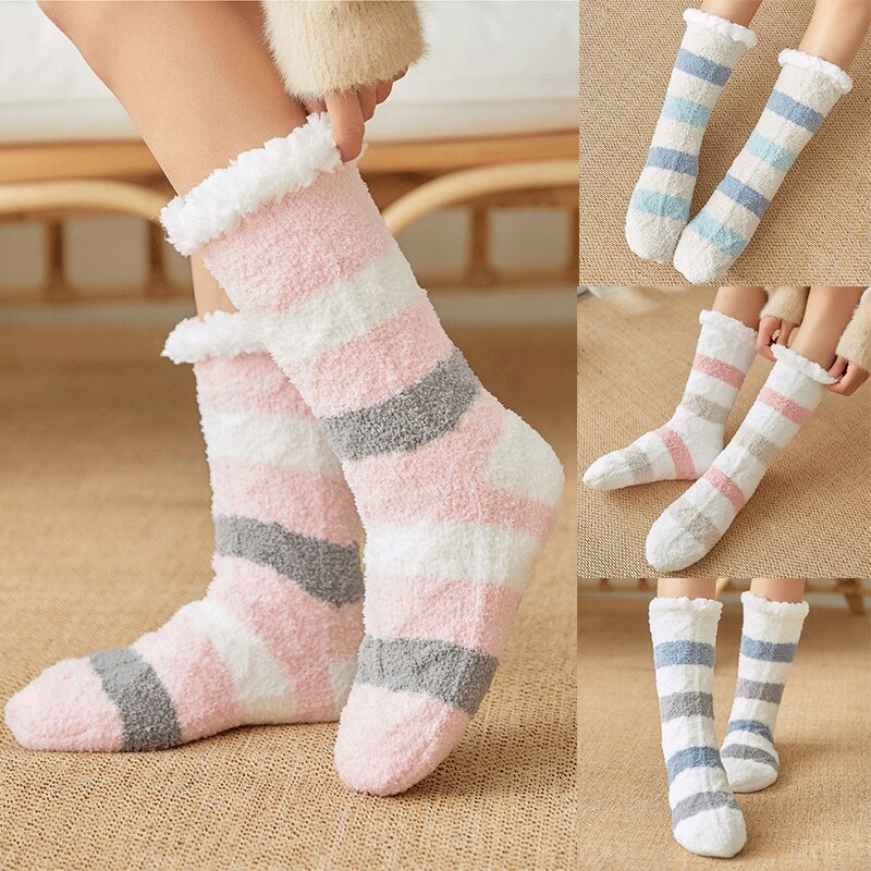 Frauen Korallen Vlies Socken Mehrfarbig Gestreiften Dicke Socken Warme Kalt Widerstand Winter Mitte Socken Boden Schlafen Socken Mädchen Socken