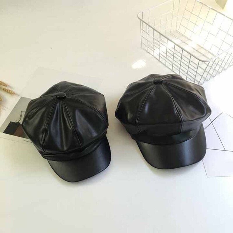 Frauen Leder sboy Kappe Schwarz PU Leder Weiblichen Koreanischen Achteckige Kappe Frühjahr Winter Lässige Mütze Damen Flachen Hütte
