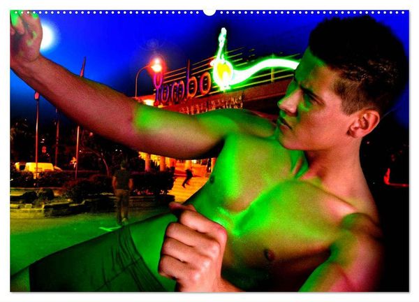 Public phantasies - erotische Männerfotografie (hochwertiger Premium Wandkalender 2025 DIN A2 quer), Kunstdruck in Hochglanz